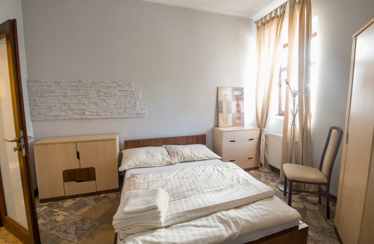 Apartamenty Na Warszawskiej Sieradz Exterior photo
